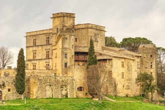 lourmarin private tour
