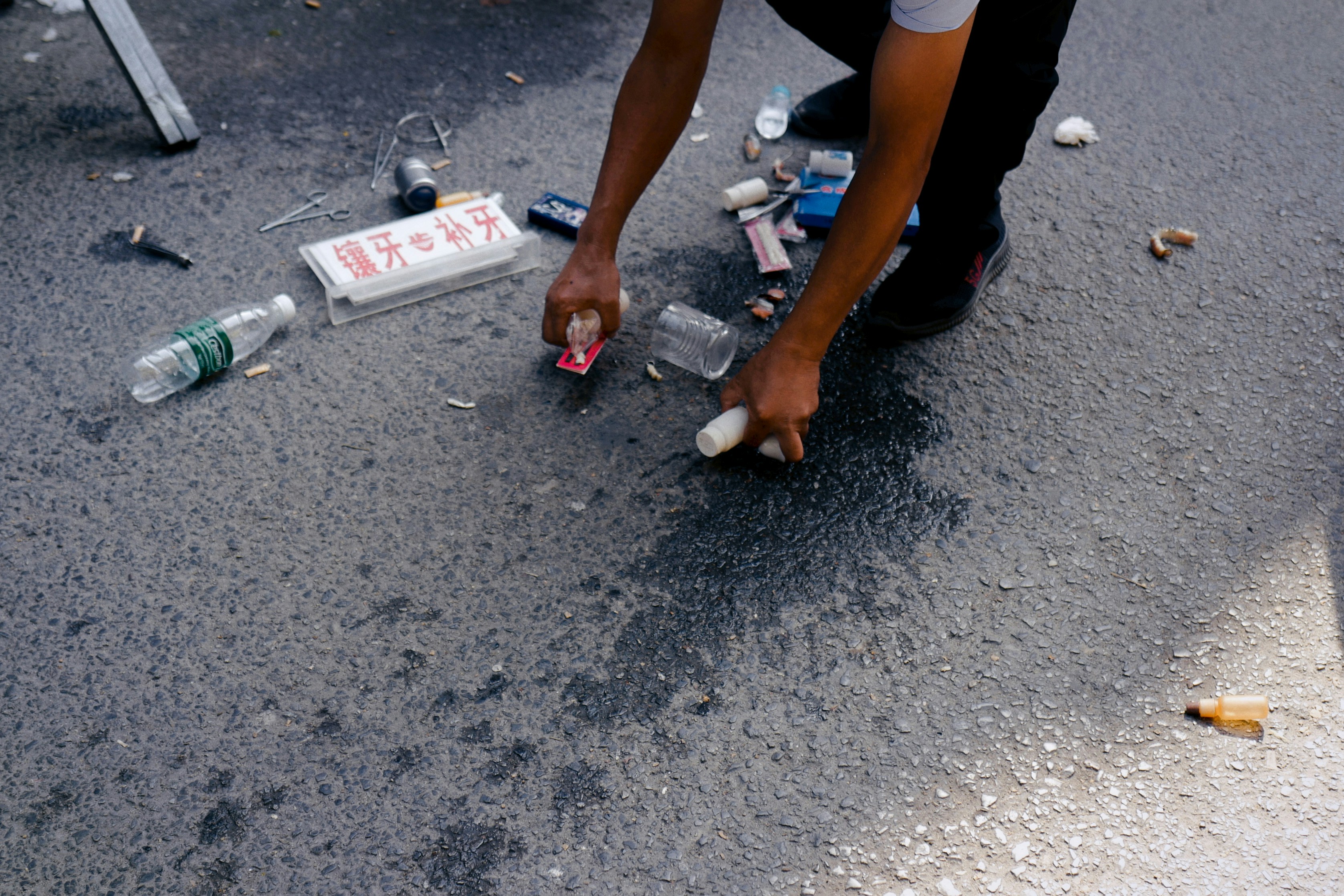 Οι Αρχές στην Κύπρο βρήκαν πλαστά ποτά