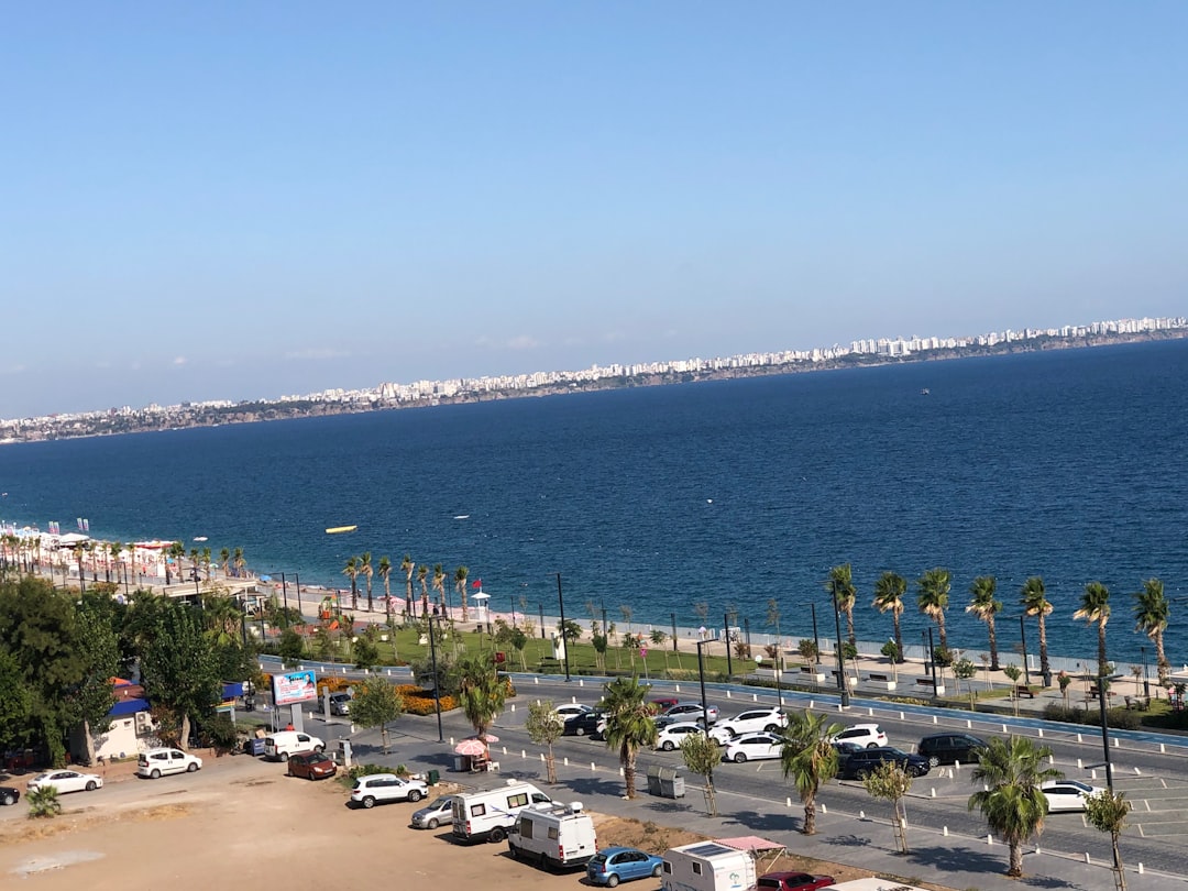 photo of Konyaaltı/Antalya Beach near Tahtali