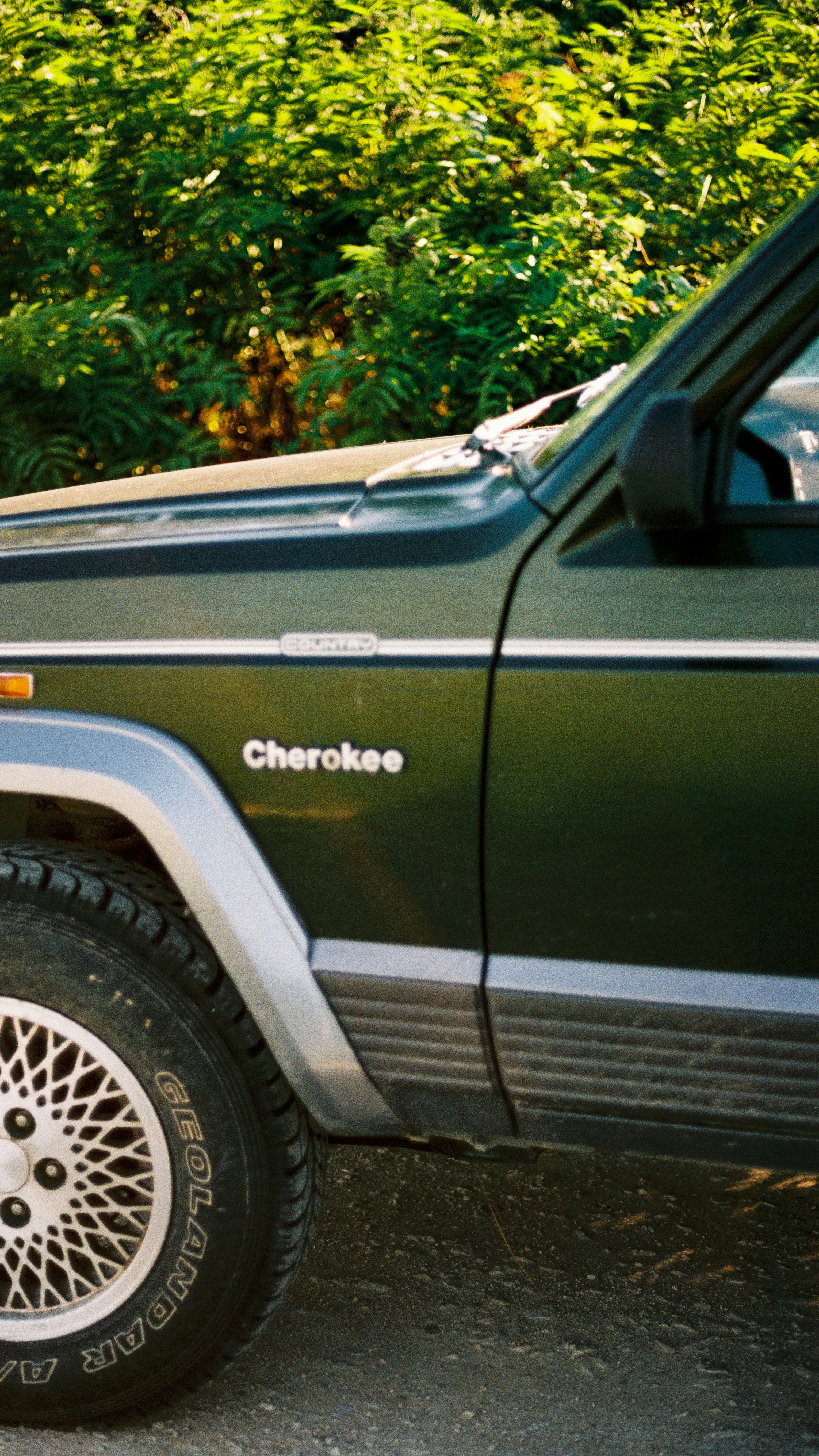 Jeep Grand Cherokee Pictures Download Free Images On Unsplash