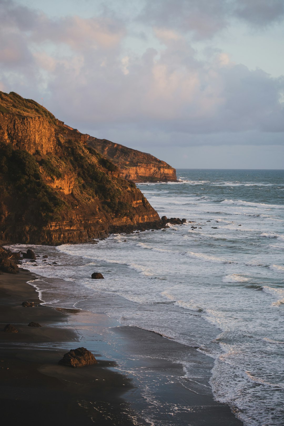 Cliff photo spot Muriwai New Zealand