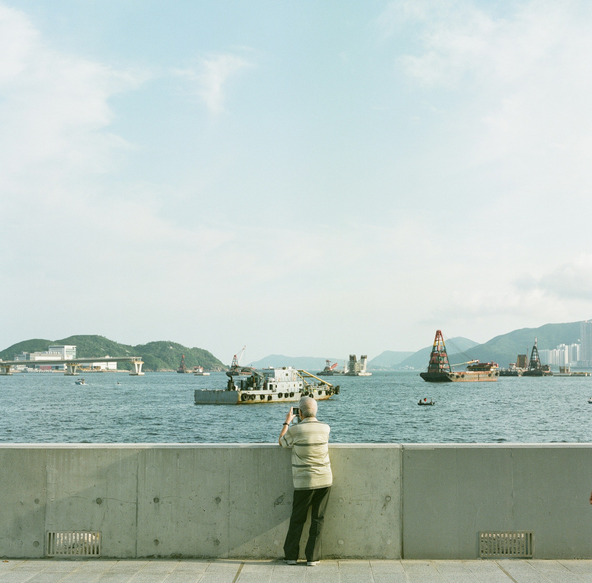 說故事的人 - 2024好像才剛開始，感覺好快到了年尾

去年剛分手，今年決定自己一個人走

旅行、吃飯、參加活動…都是我自己一個人

沒有伴侶的牽制，其實更自由自在

