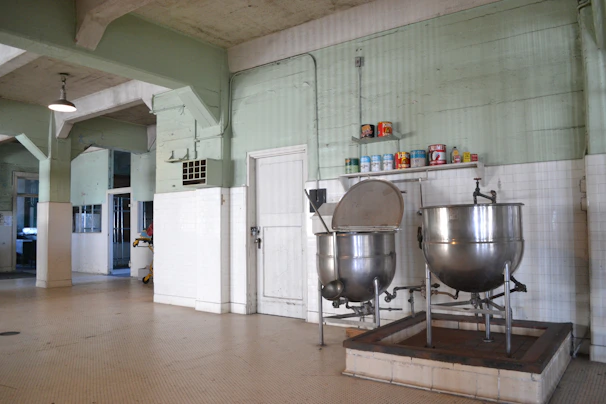 Industrial soap mixing machine with stainless steel components