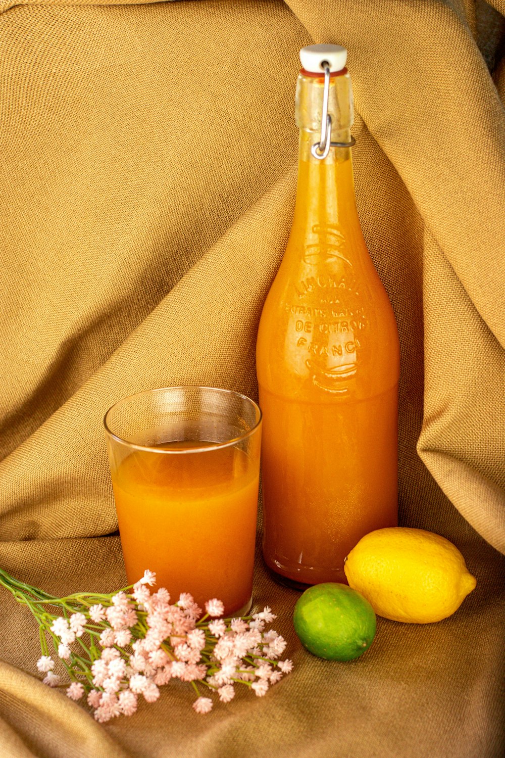 透明ガラス瓶のオレンジジュースの写真 Unsplashで見つけるメキシコの無料写真