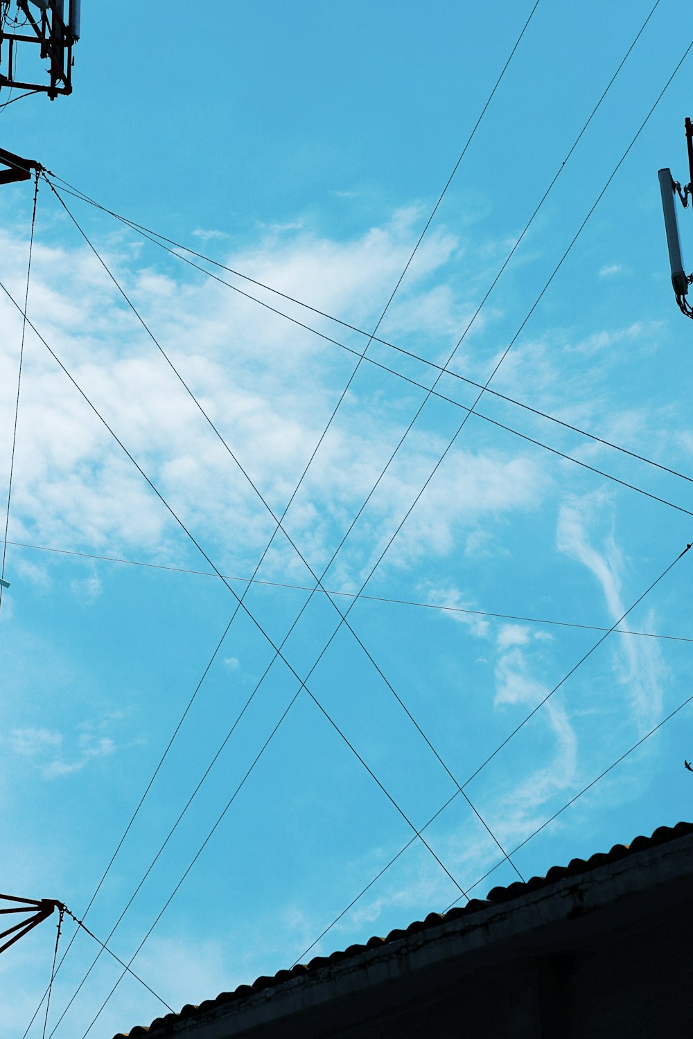 white clouds and blue sky during daytime