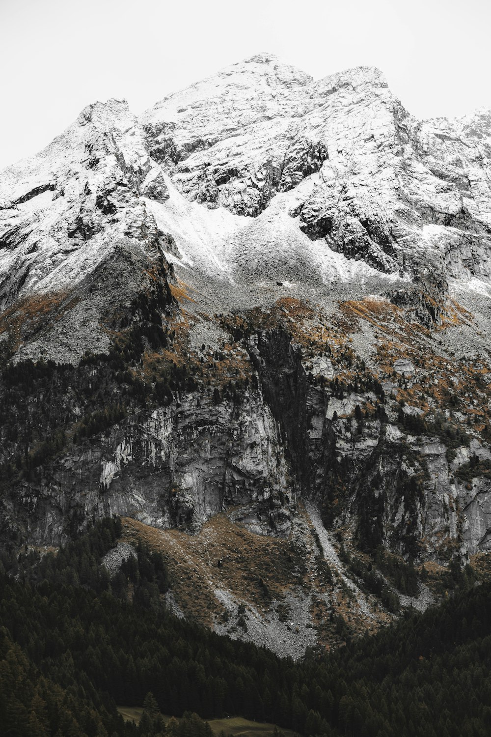 gray and white rocky mountain