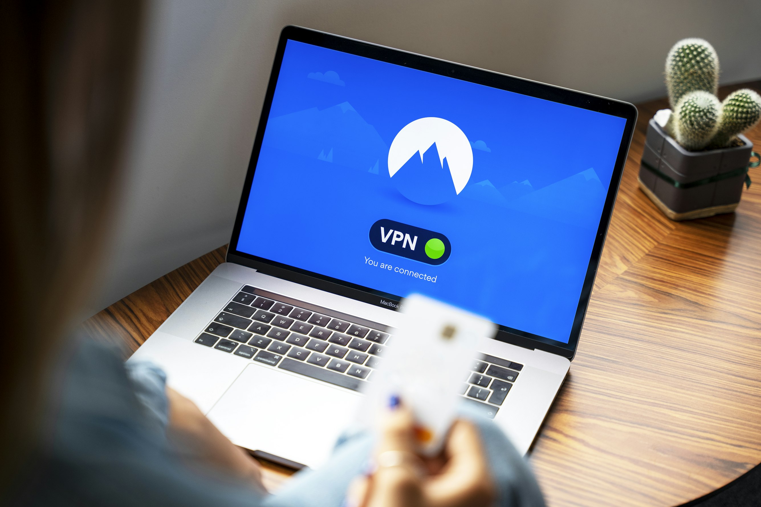 freelancer using vpn network to stay safe online