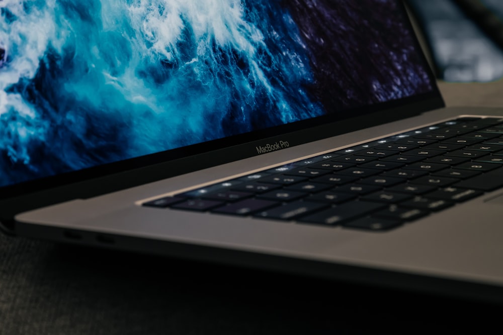 macbook air displaying blue and white screen