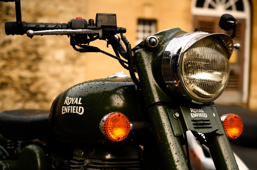 black motorcycle with orange light