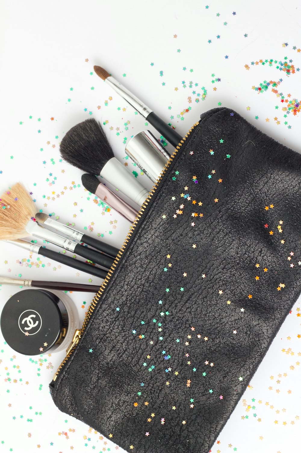 black and white makeup brush set