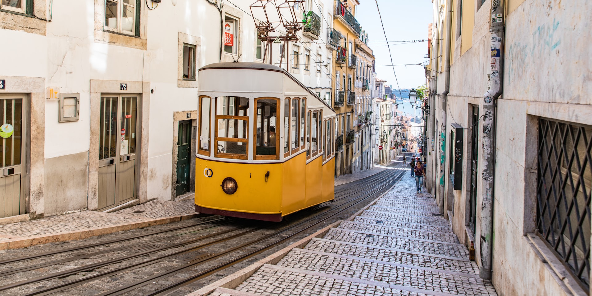 Cover Image for Running Remote Community meetup - Lisbon