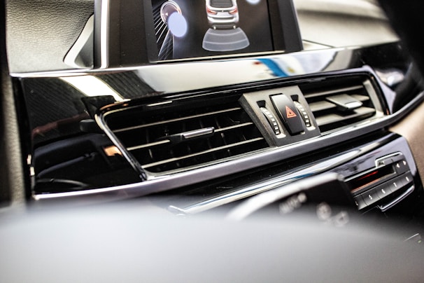 A sleek, modern dashboard interface with clear buttons linking to the official hosting site.