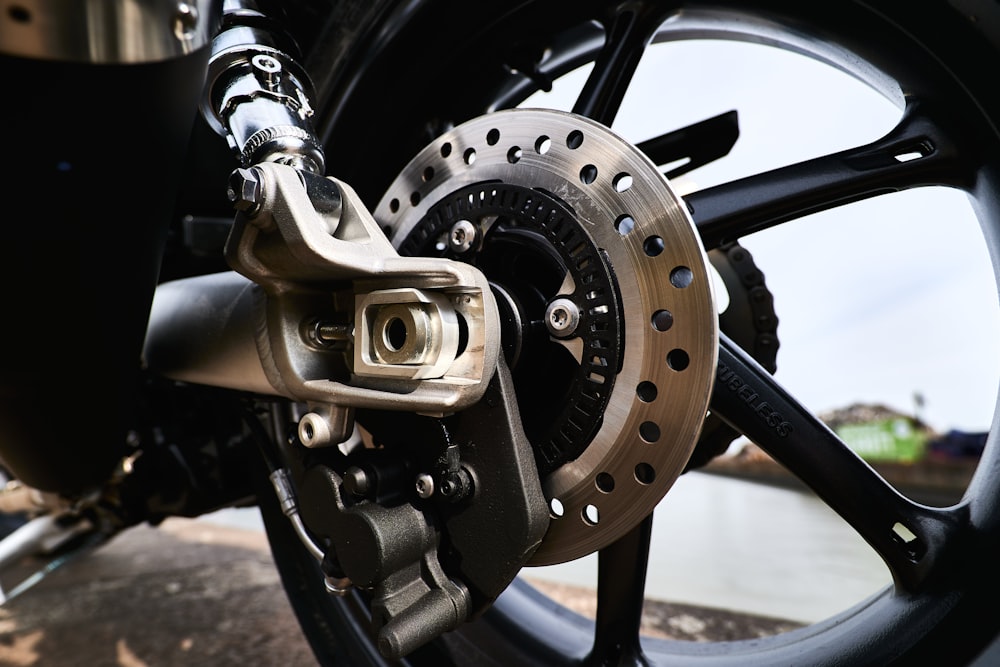 grey and black motorcycle wheel