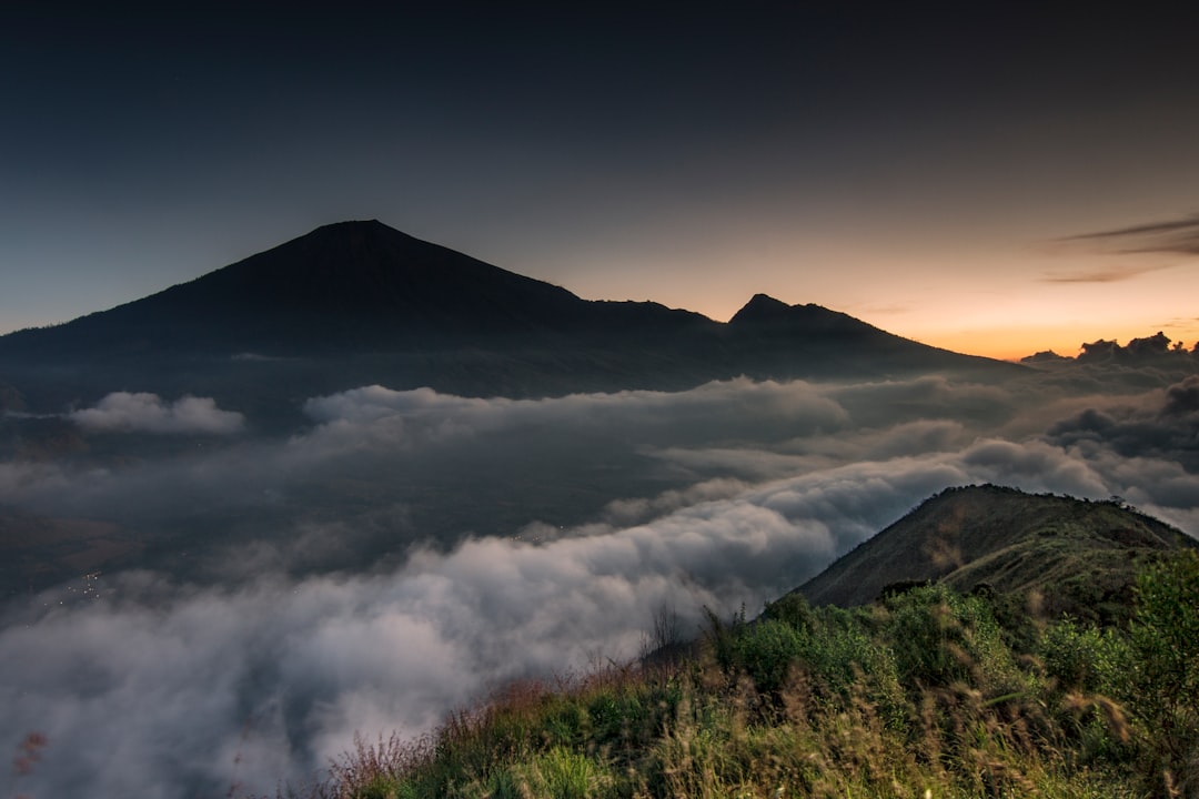 travelers stories about Hill in Sembalun, Indonesia