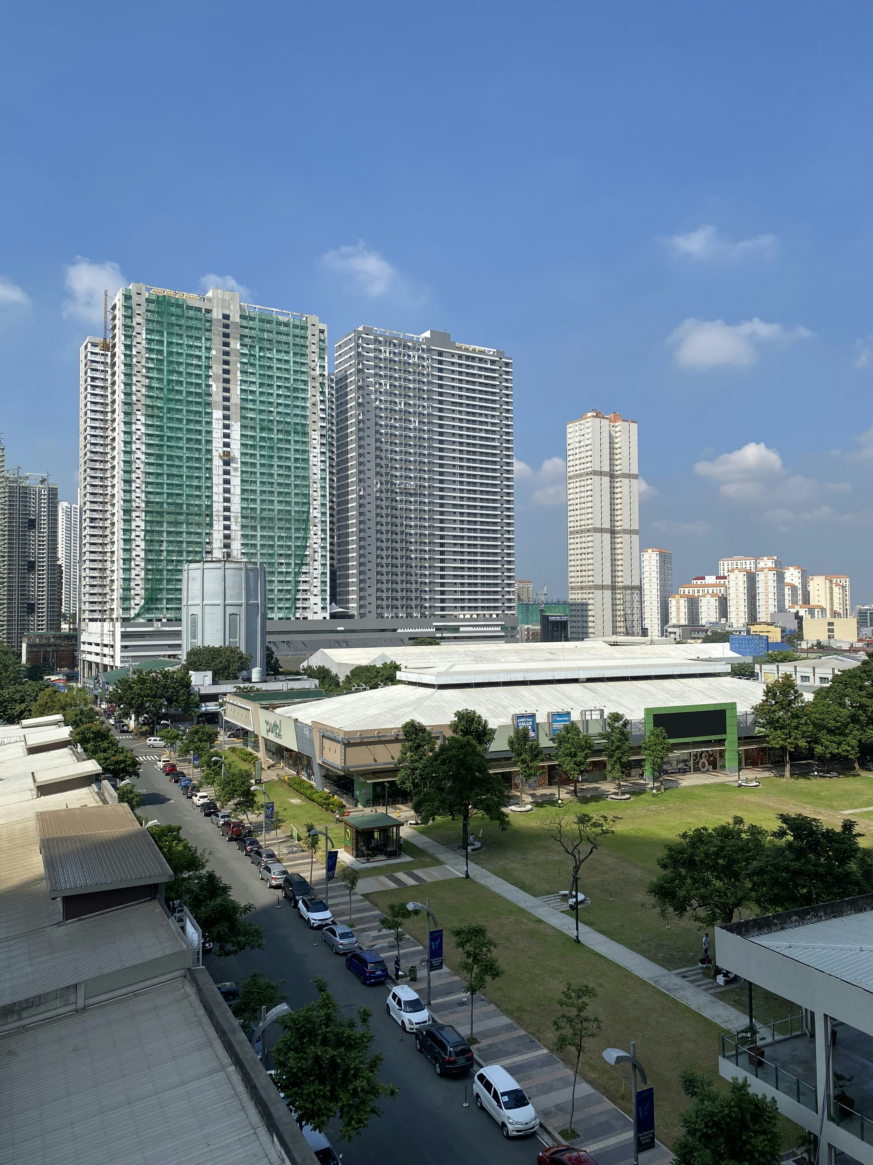 "International University In Bangkok"