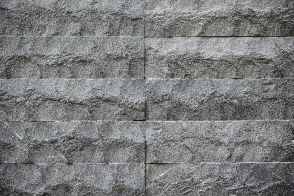 gray concrete wall during daytime