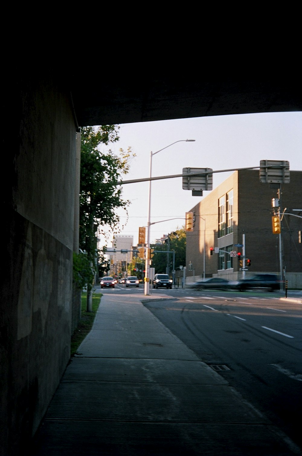 gray concrete road with no cars during daytime