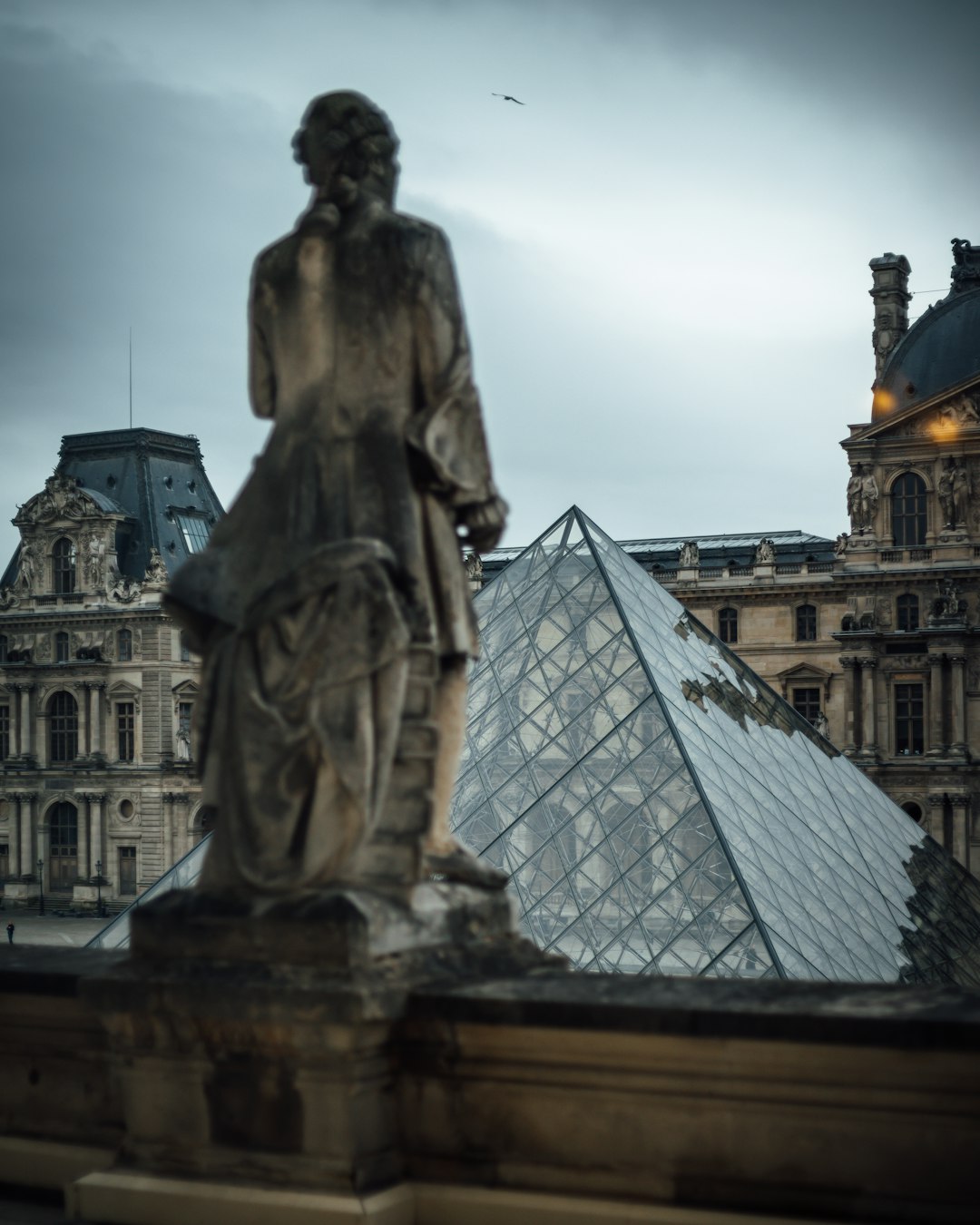 gold and black dome building