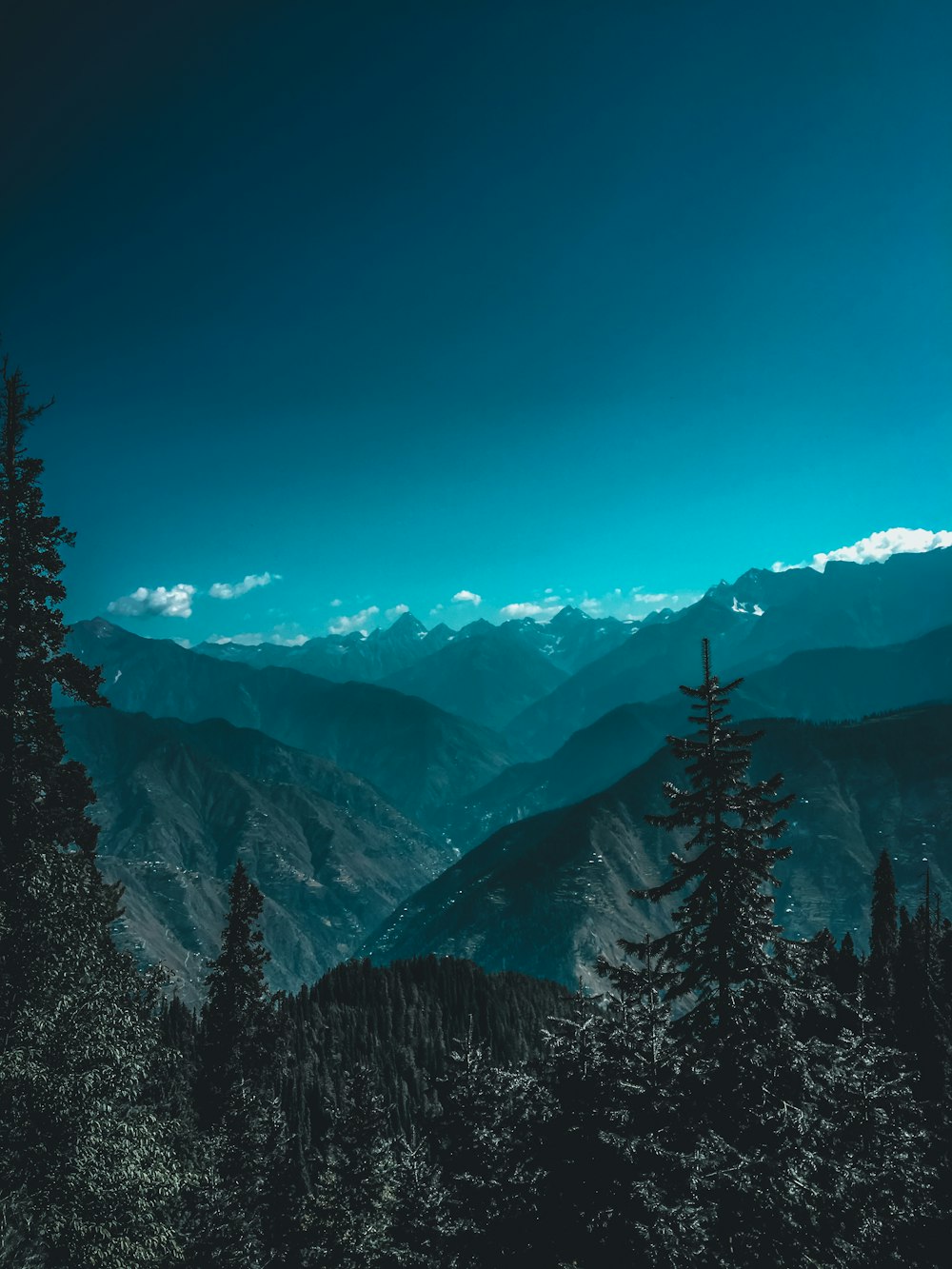 snow covered mountain during daytime