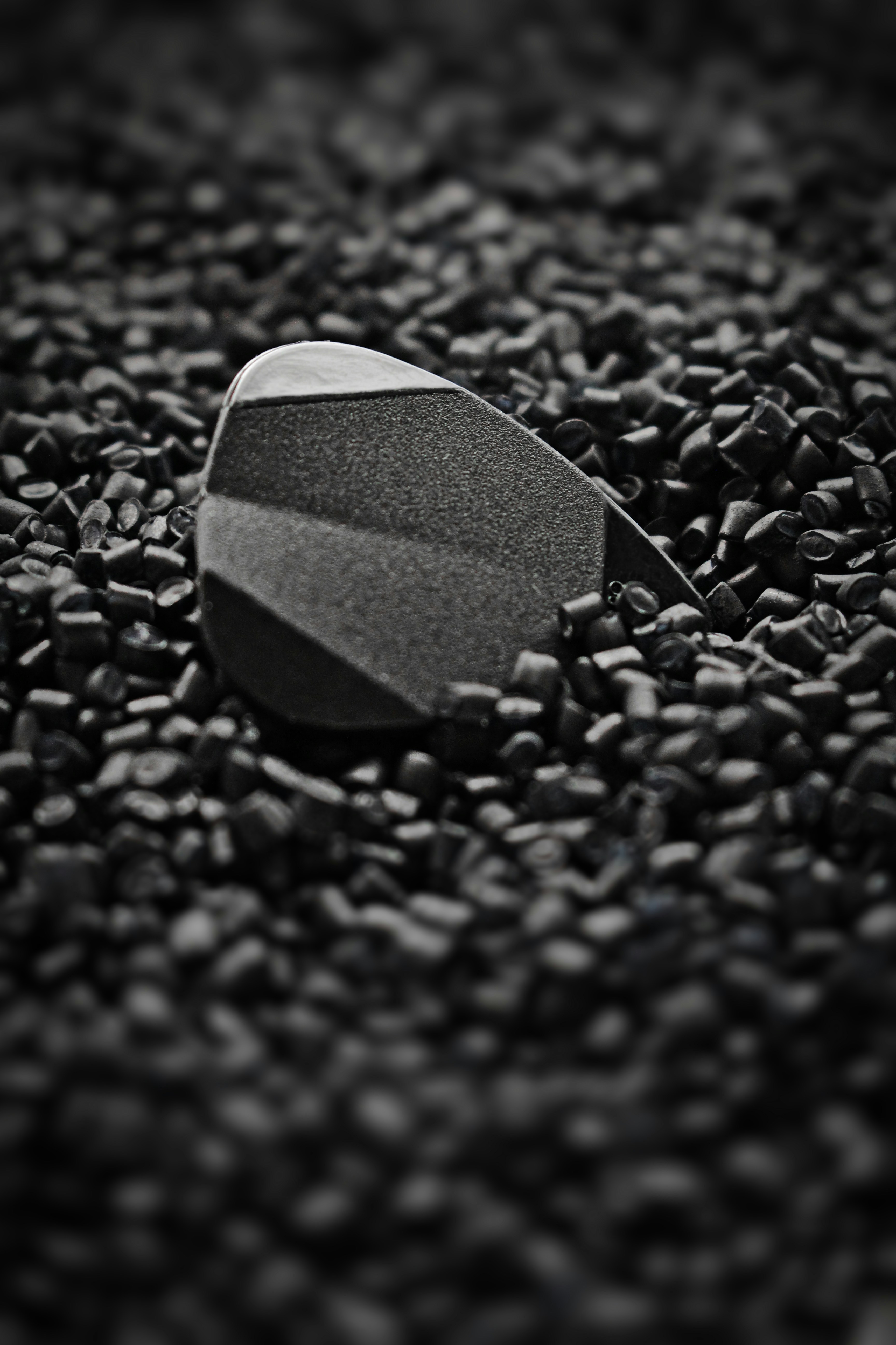 黒と白の小石に黒と白のハートの写真 Unsplashの無料グレー写真