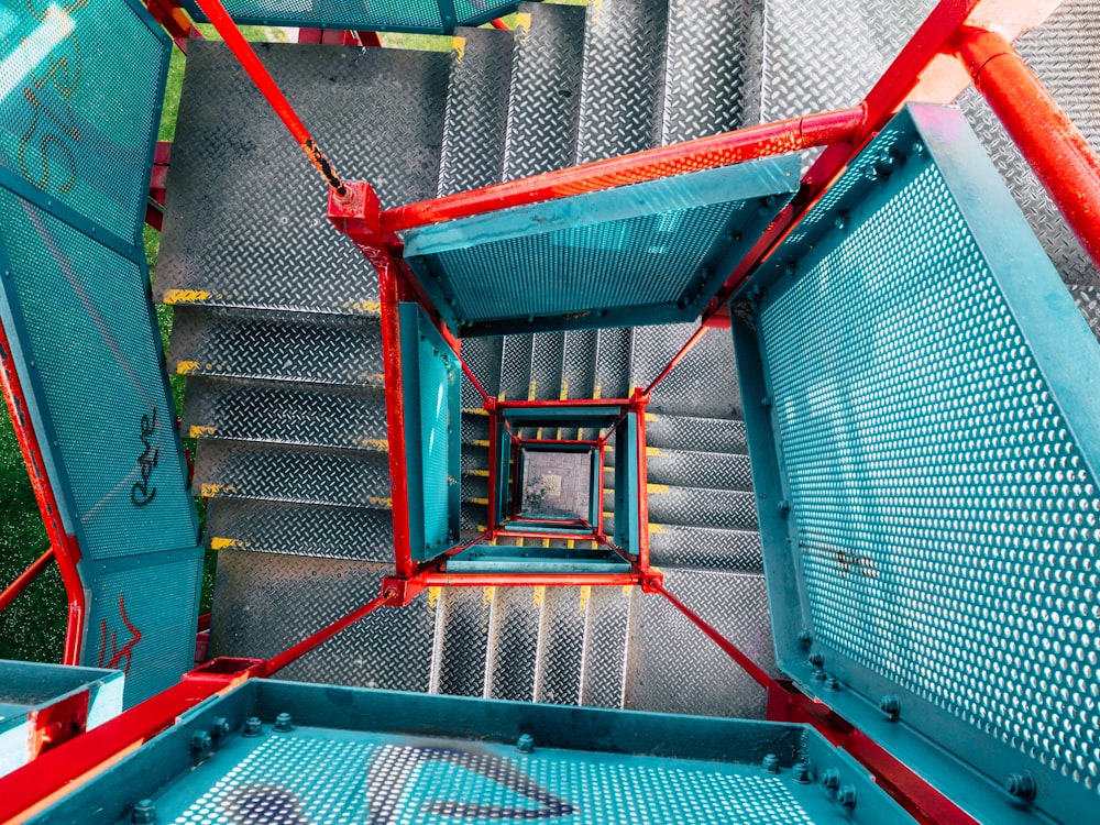 green and red metal ladder