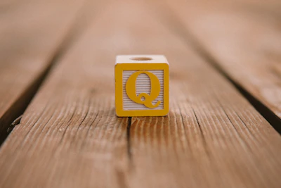 yellow and white square box