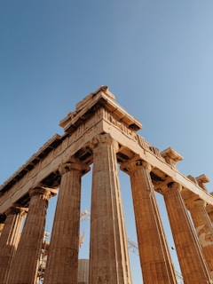 a very tall building with some very tall pillars