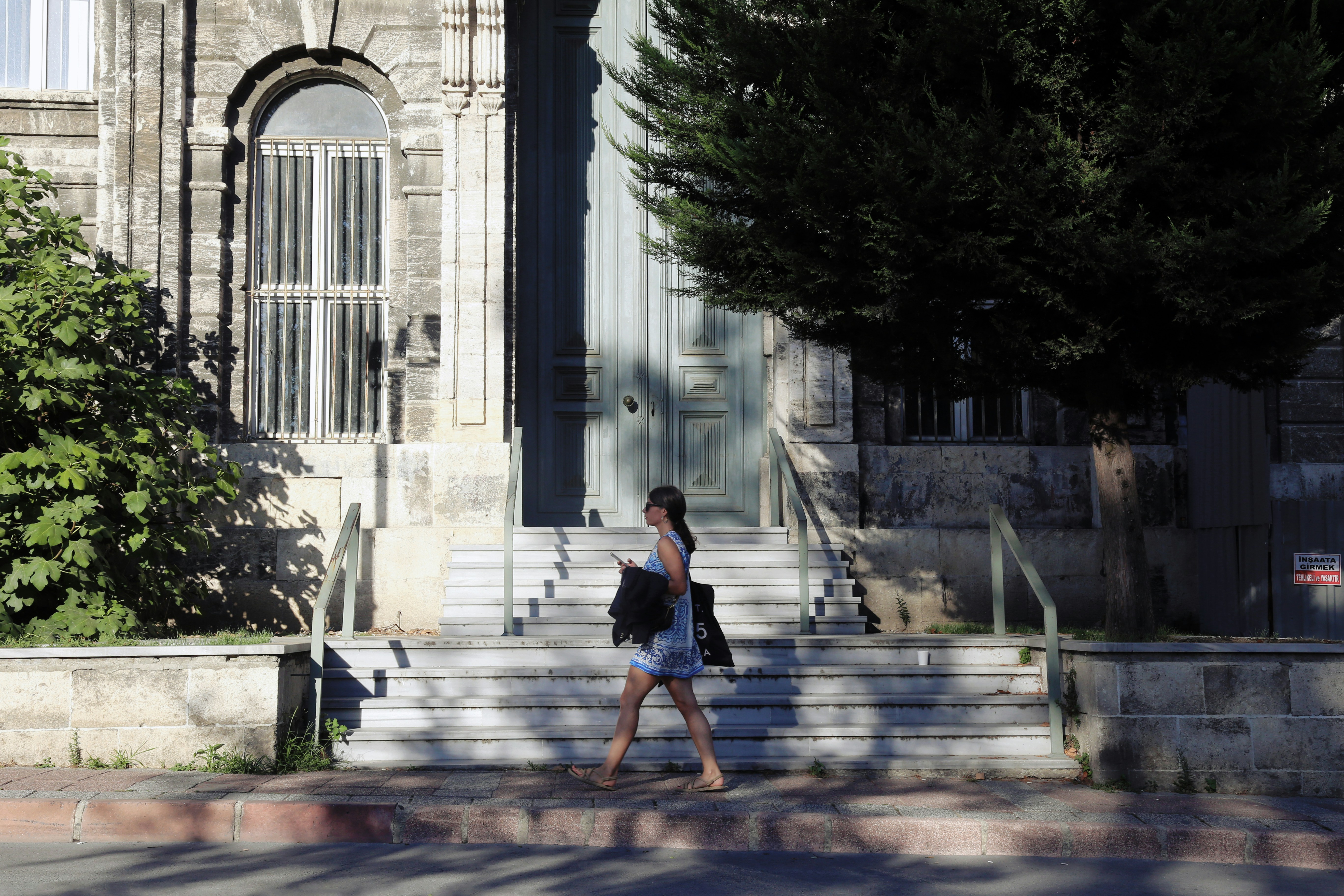 Universidades de Elite Dominan Contrataciones Vuelve la Antigua Norma