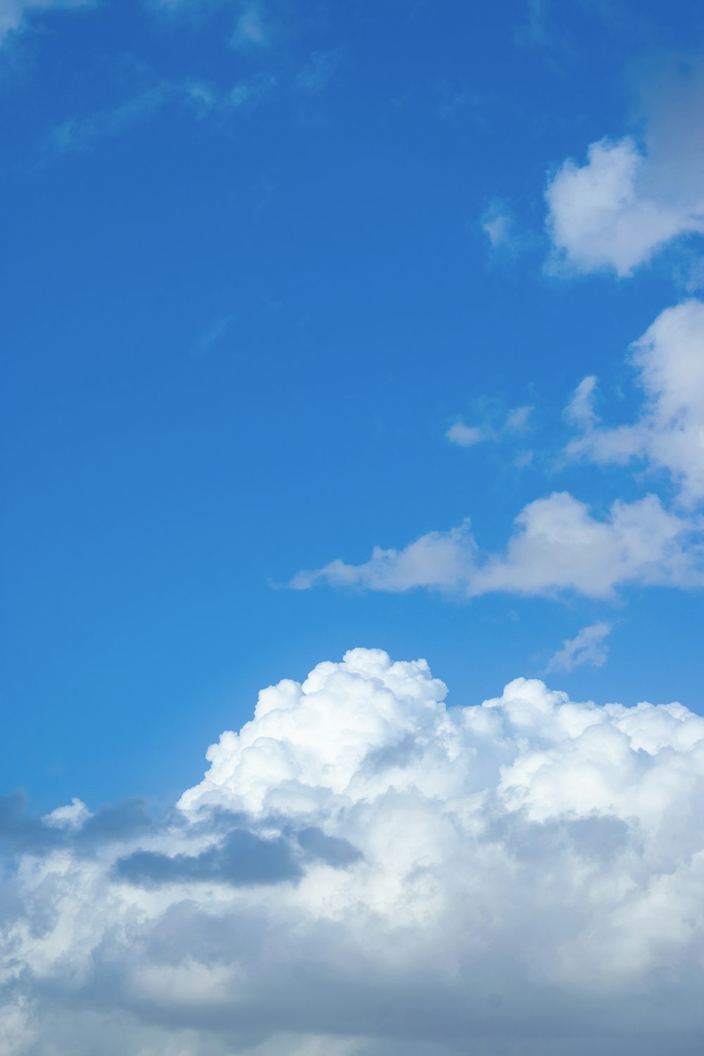 white clouds and blue sky during daytime