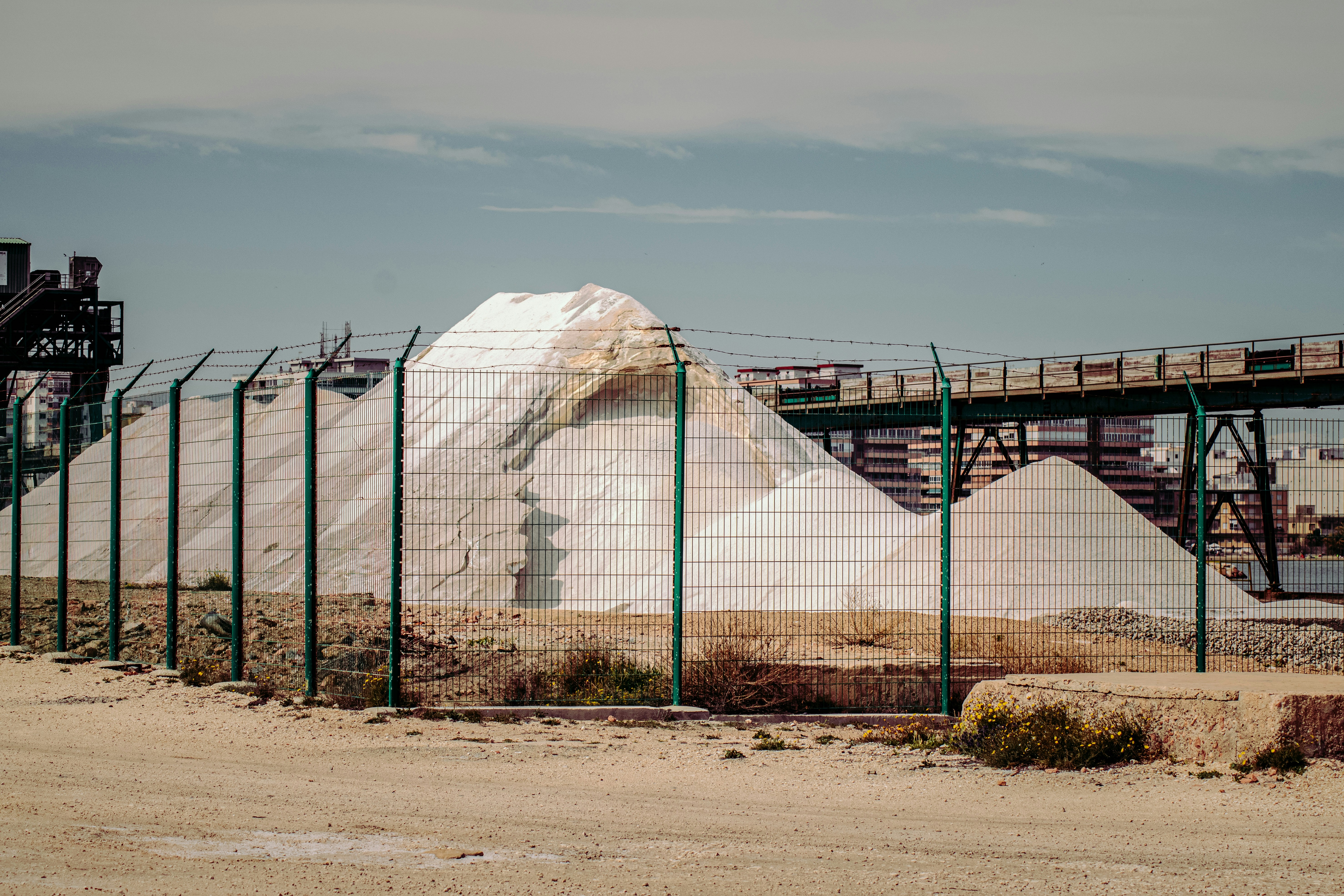 Intrepid Potash: A 10% Owner Sells $13,612 in Shares – Impacts and Insights