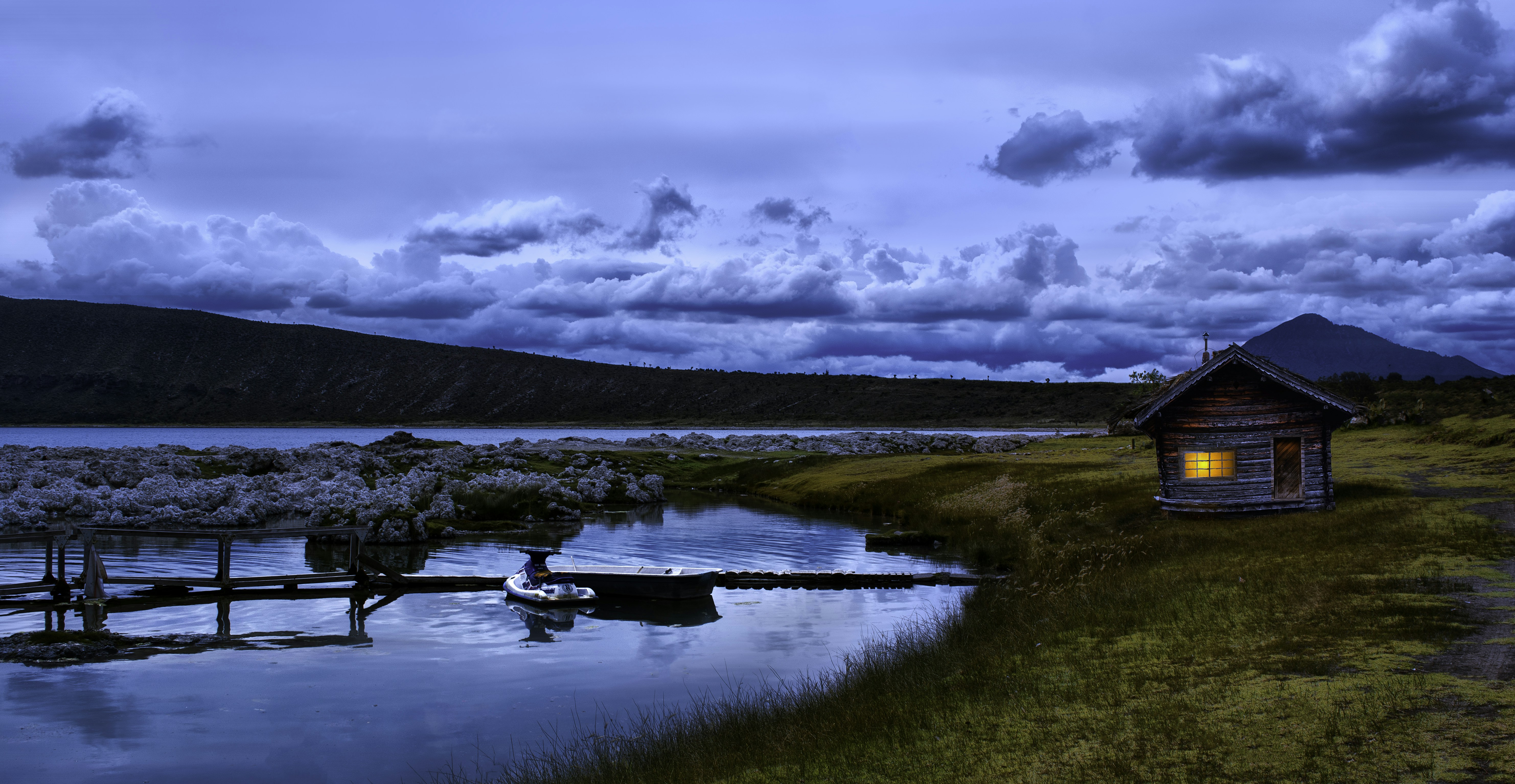 Photo by pekeshorked