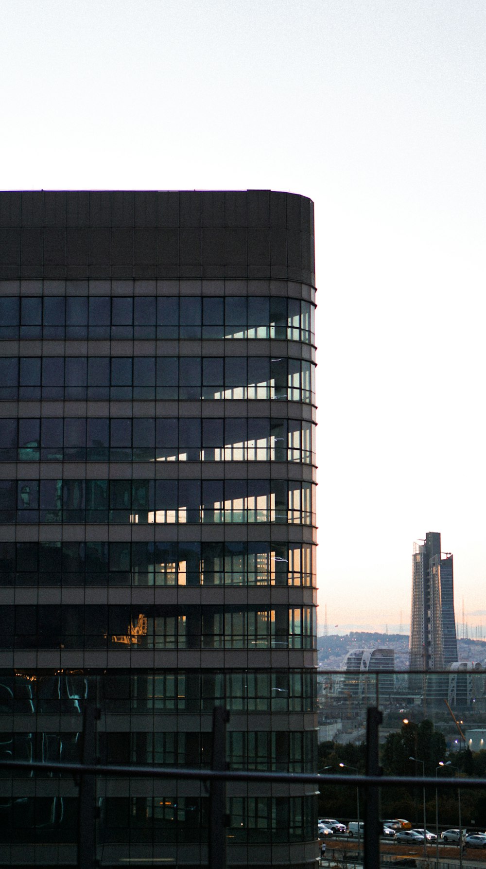 black and gray high rise building