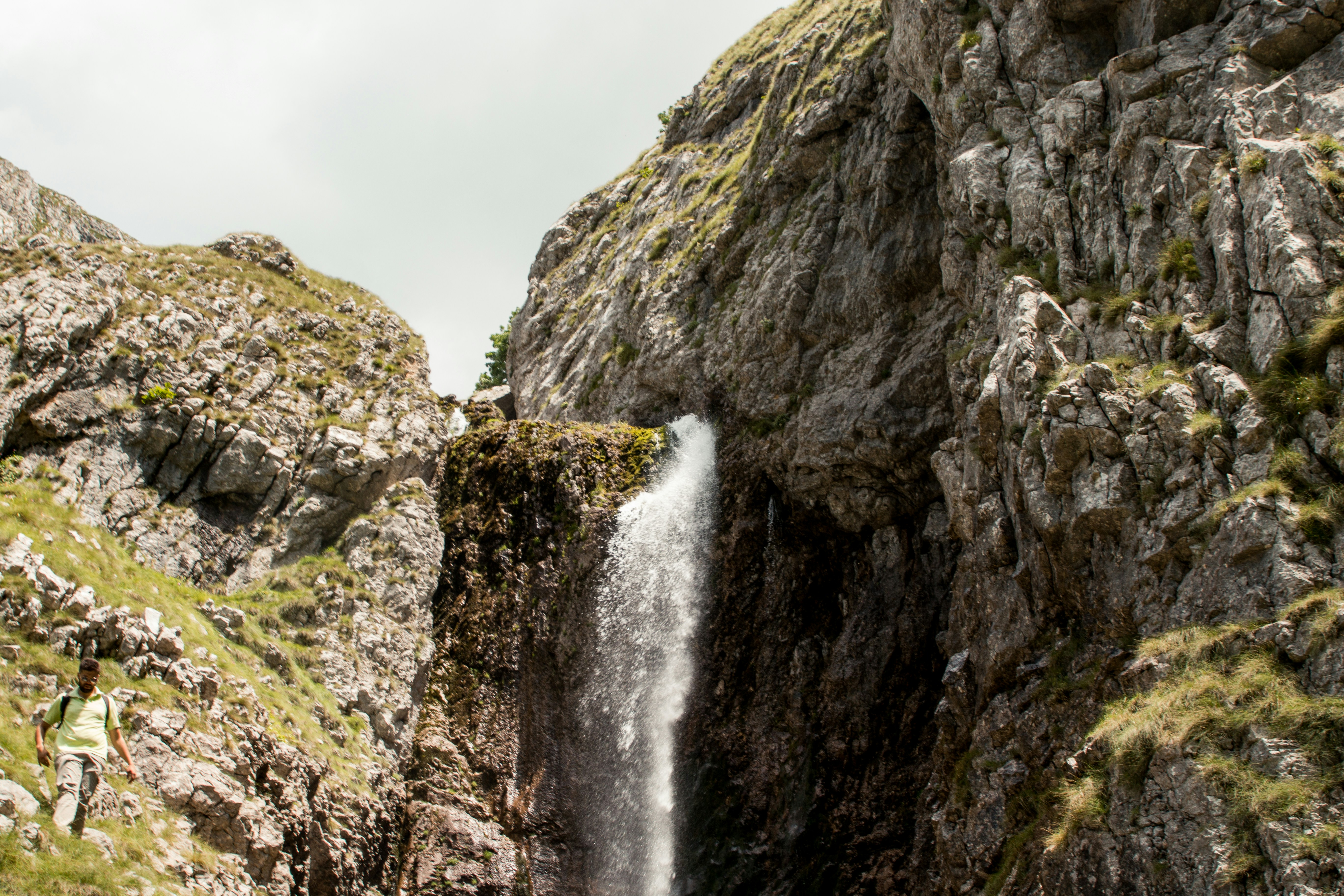 Photo by benburlaga