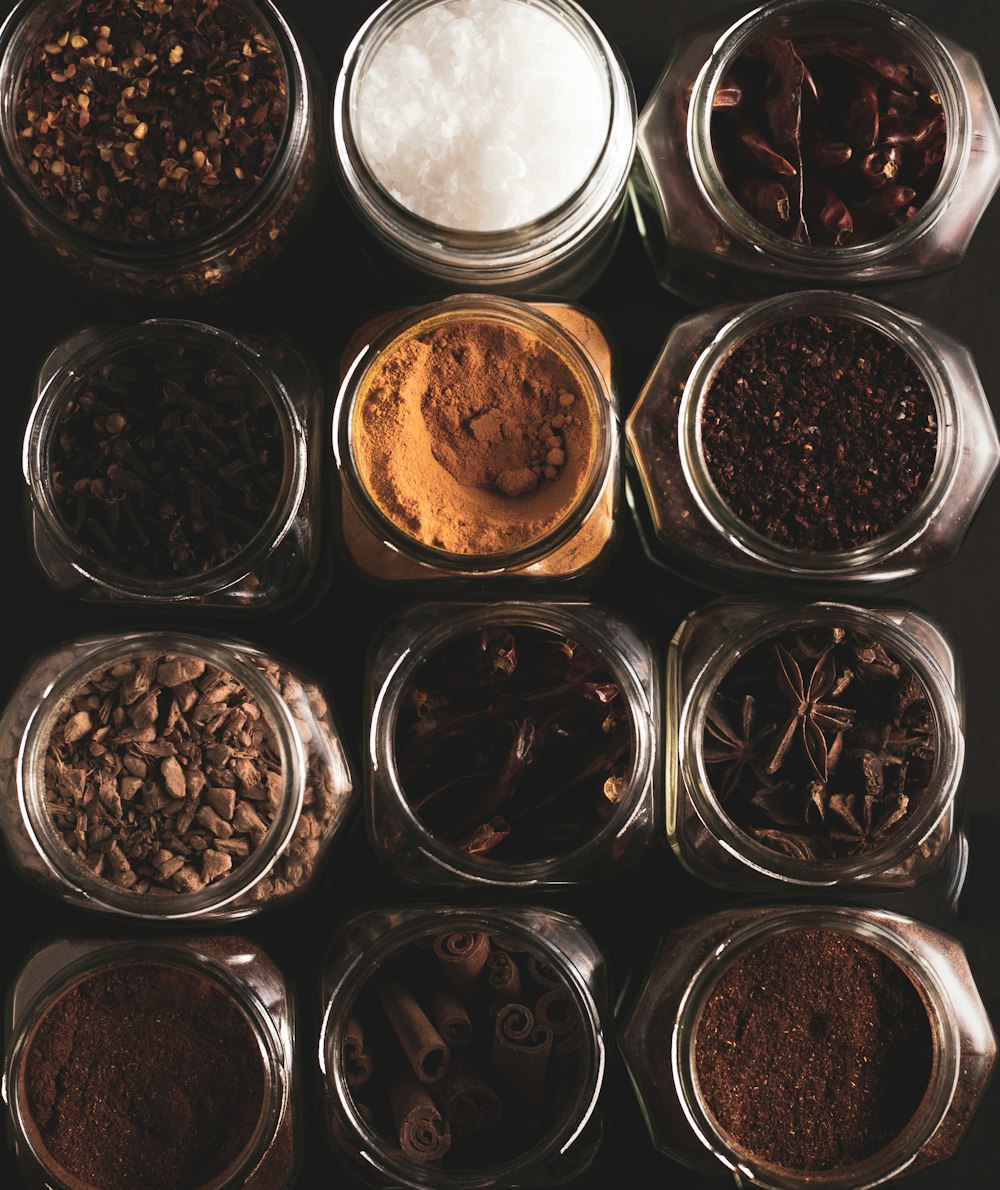 brown and silver round containers