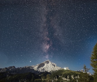 A beautiful night sky filled with stars over West Virginia.
