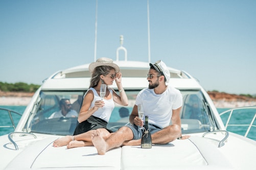 Romantic Yacht Yachter on RENTOS