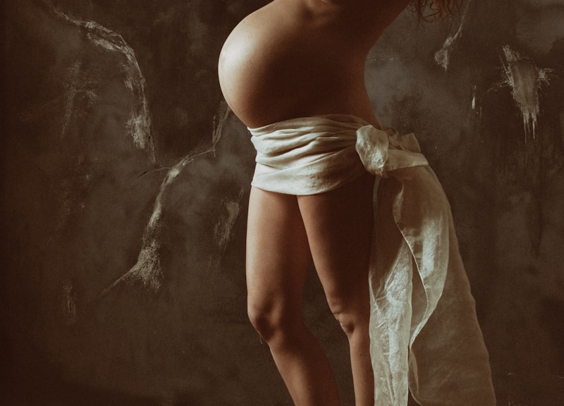 Hotwife élégante en robe bustier