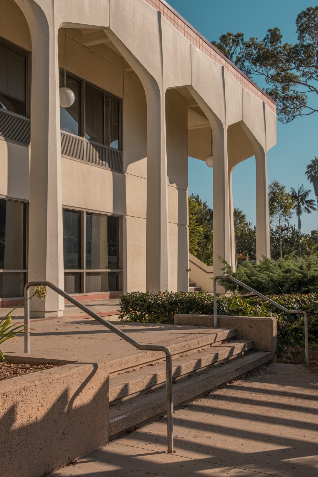 brown concrete building during daytime