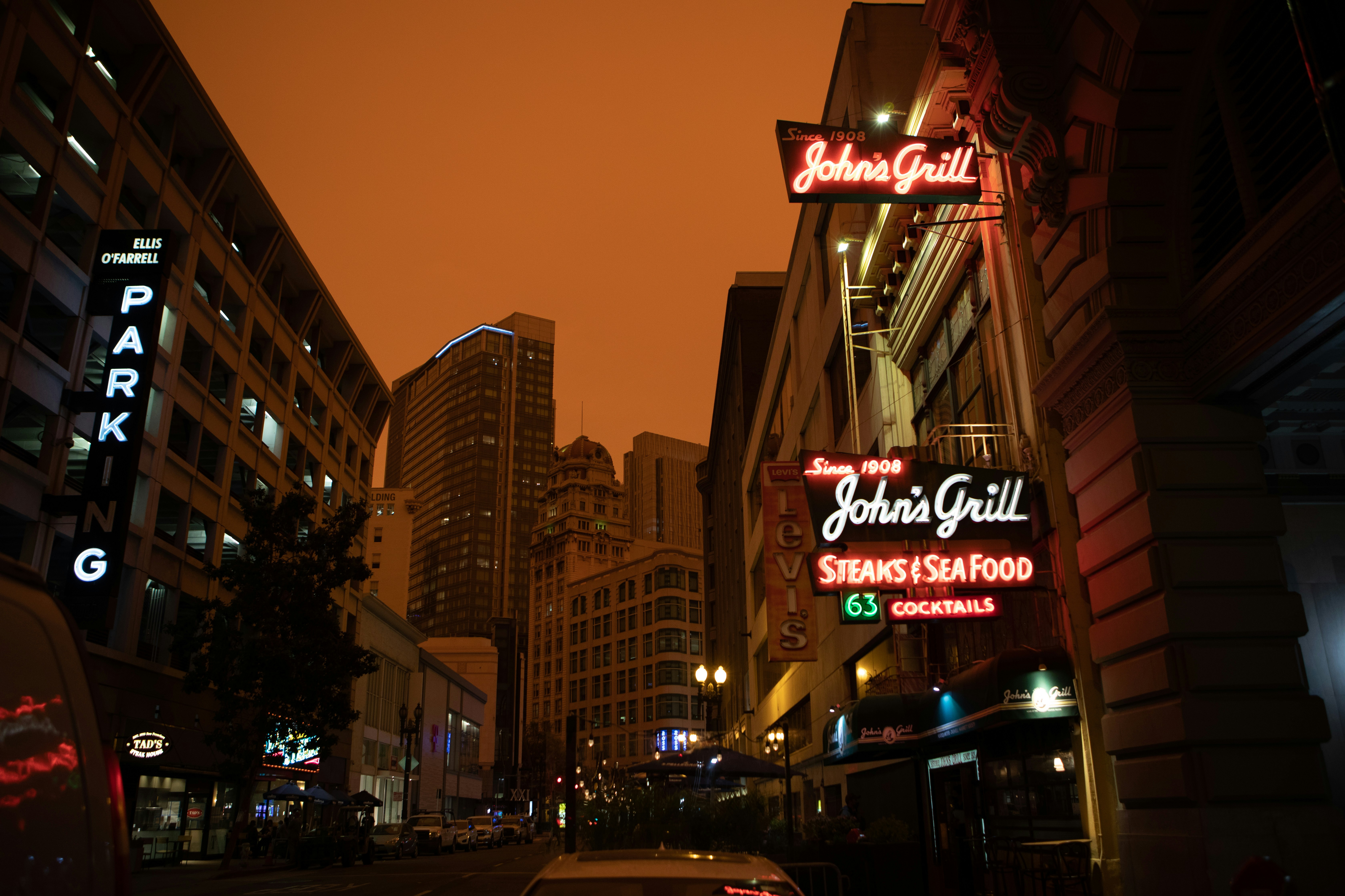 city of chicago led signage