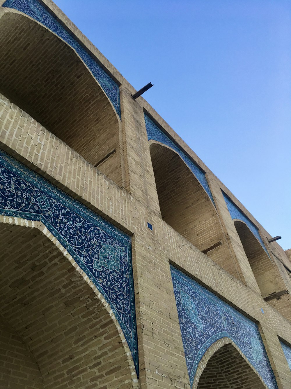 blue and brown concrete building