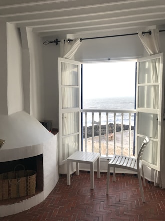 A cozy seaside apartment with a welcoming entrance in Berck-Plage.