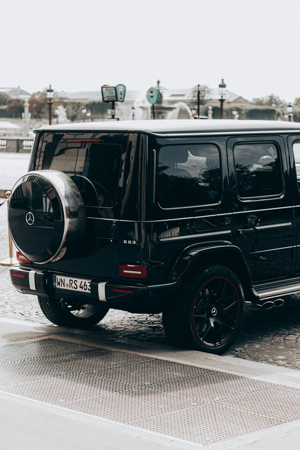 black mercedes benz g class