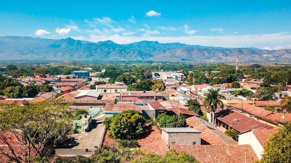 veduta aerea della città durante il giorno