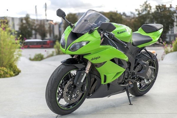 Sport motorcycle tires