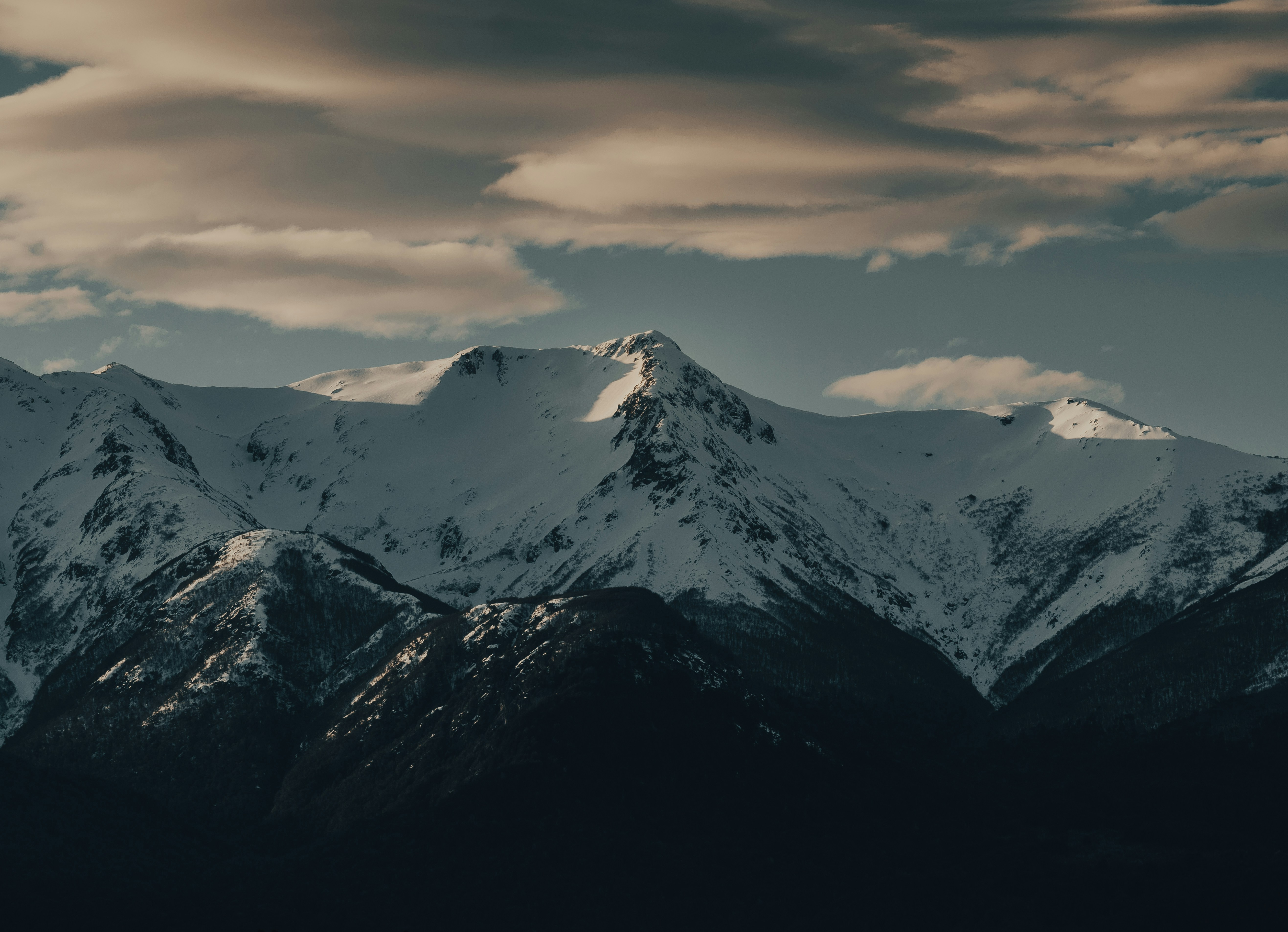 Photo by gasparzaldo