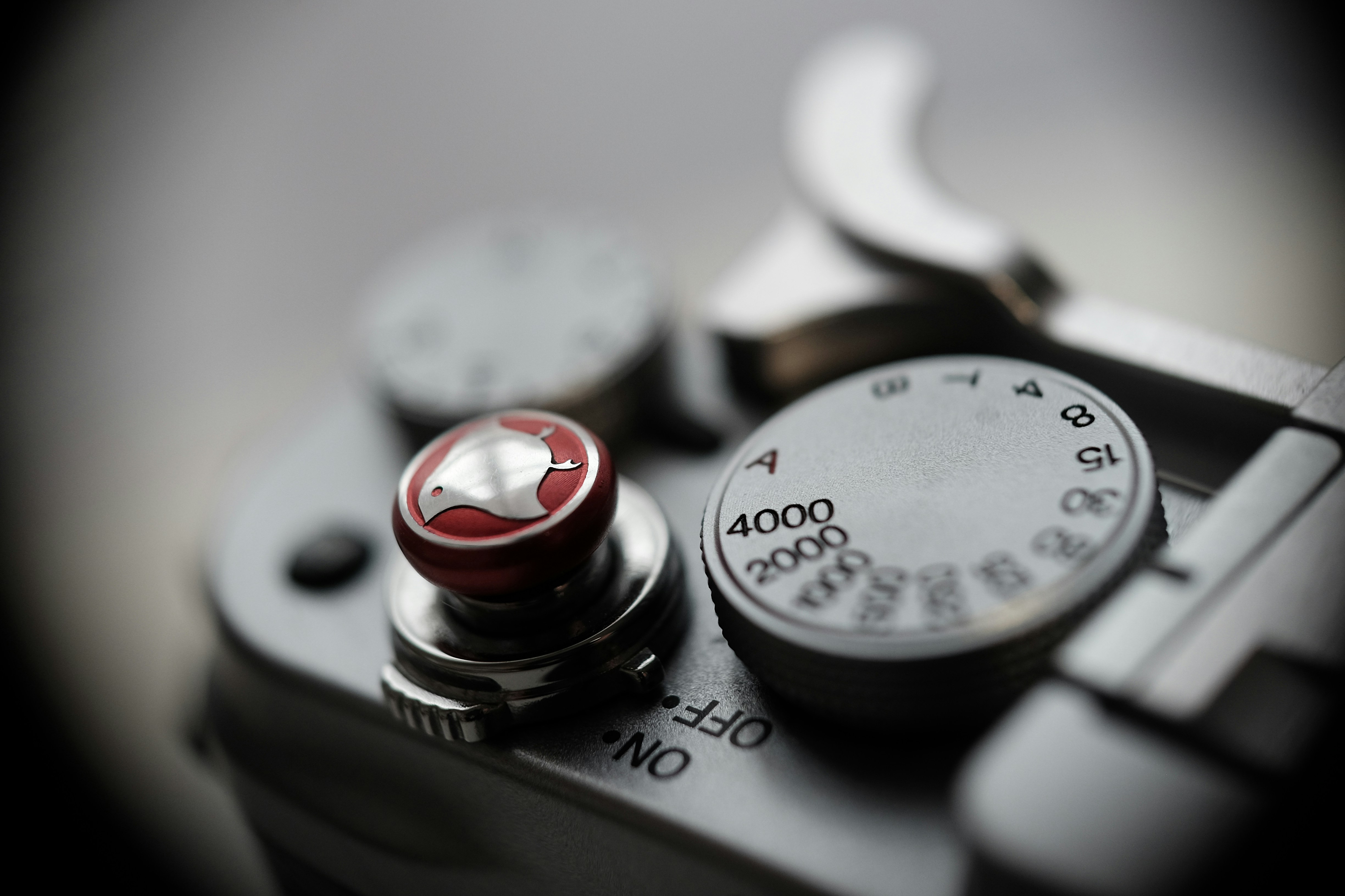 black and red round device