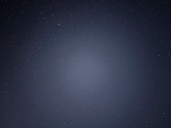 blue sky with stars during night time