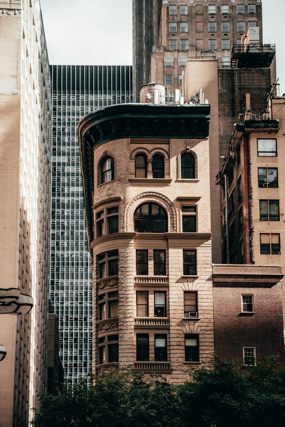 brown and white concrete building