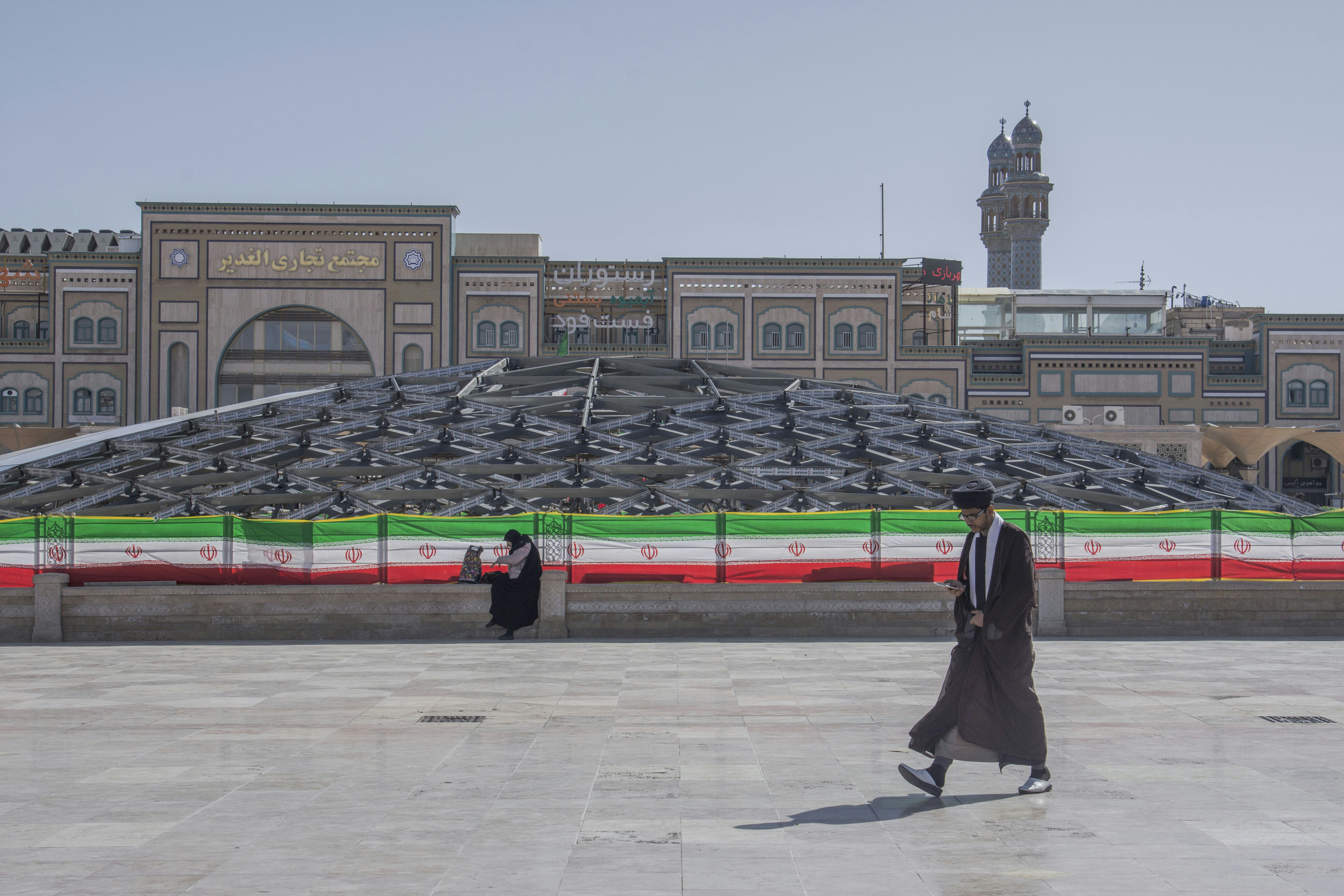 UK Temporarily Withdraws Staff from Iran Embassy: What You Need to Know