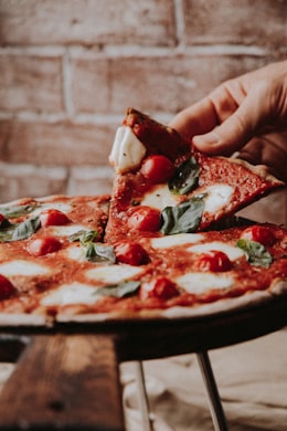 Wanna know what can pizza teach you about who to hire?